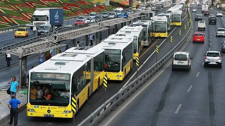 15 Temmuz etkinlikleri nedeniyle metrobüs güzergâhı değişiyor