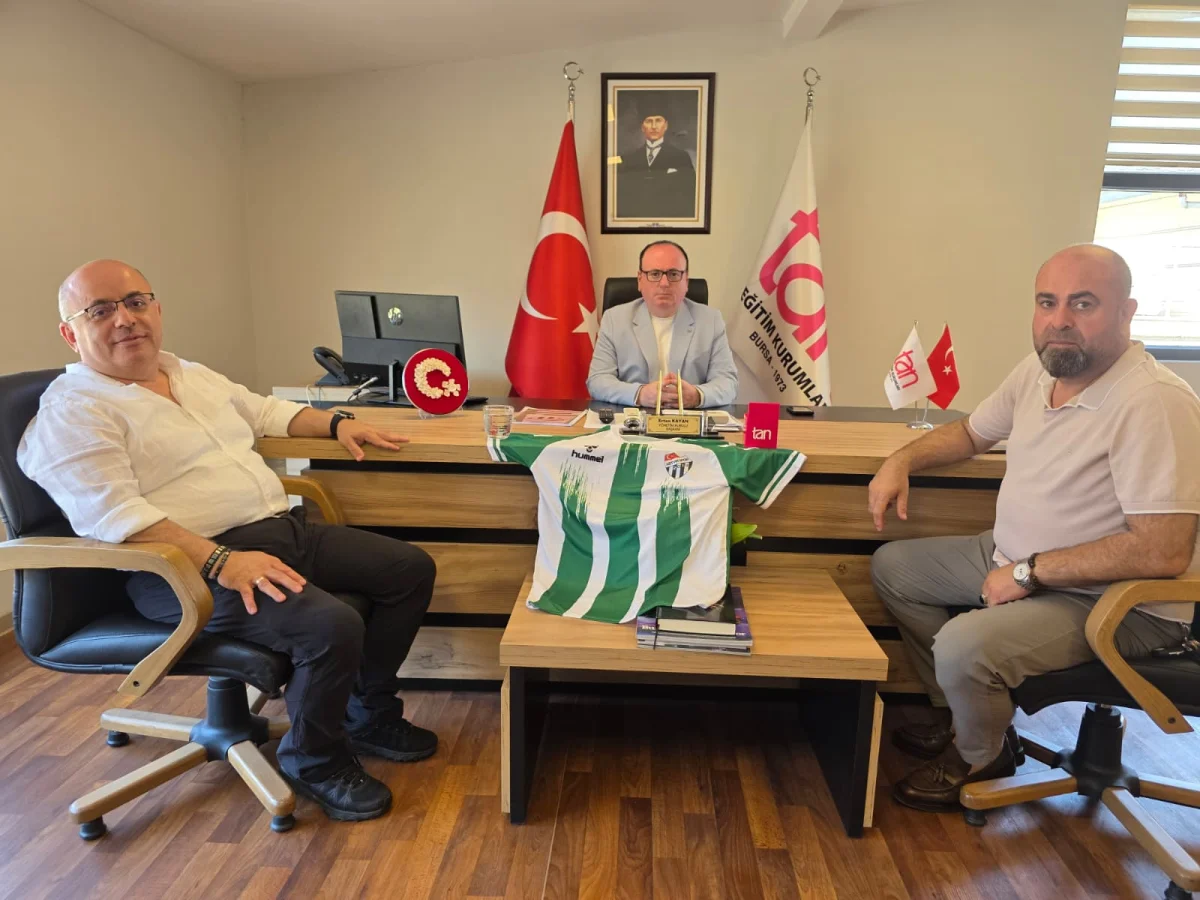 Artvinspor’un Kadın Voleybolu Projesine İş İnsanı Erten Kayan’dan destek