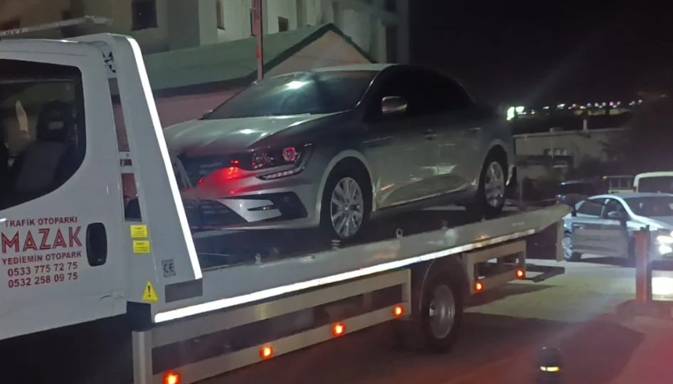Manavgat Belediyesi’nde haciz: 3 makam aracı yediemine çekildi