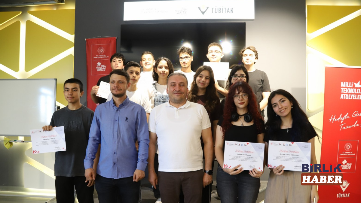 ASÜ’de gençlere yapay zekâ ve robotik eğitimi