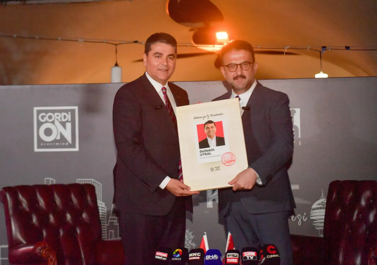 Demokrat Parti Genel Başkanı Gültekin Uysal AKK “SözOnda Deneyim Paylaşım Platformu”nun konuğu oldu