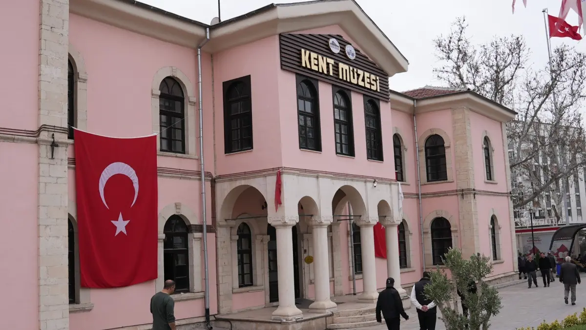 Elazığ’da müzeler ziyaretçi akınına uğradı
