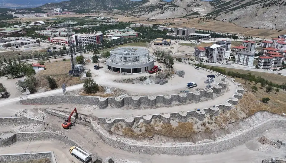 Isparta’da dönen restoranda çalışmalar hız kesmiyor