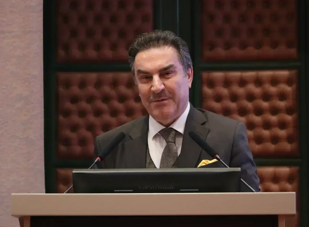 Prof. Dr. Zakir Avşar: ”Yüz Yılın Sorunu Çözülürken Gelecek Bin Yılın Kapısı Aralanırken Erdoğan Vizyonu…”