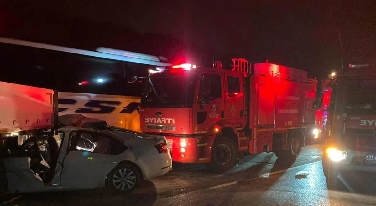 Hatay’da Tır makas attı: 2 ölü 4 yaralı