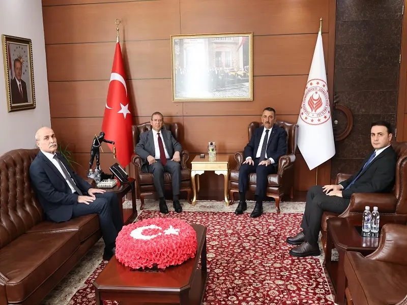 Enerji ve Tabii Kaynaklar Bakan Yardımcısı Tancan, Zonguldak Valisi Hacıbektaşoğlu’nu ziyaret etti