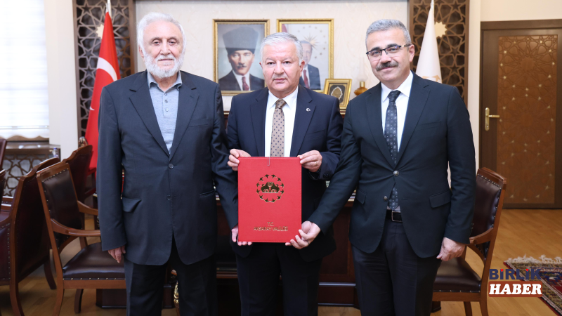 Hayırseverden Eşmekaya’daki Öğrencilere Eğitim Desteği