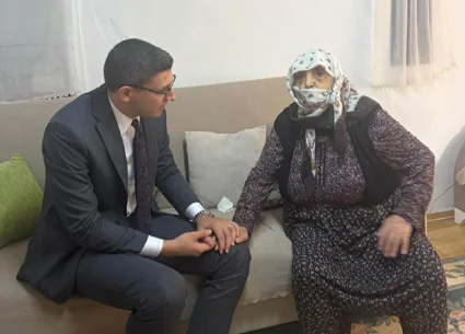 Güdül Kaymakamı Akar’dan Yaşlılar Günü ziyareti