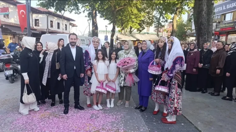AK Parti Kadın Kolları Genel Başkanı Tuğba Işık Ercan Isparta’da