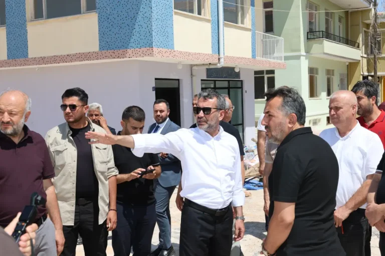 Başkan Şerifoğulları, Güneykent’teki çalışmaları inceledi