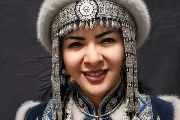 Eğitimci Hayat Aras: Orhun’dan Tuva’ya: Taştan Türküye, Yazıttan Ezgiye