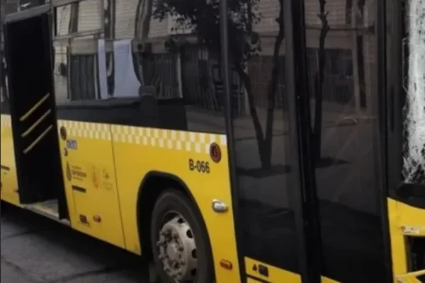 Bakırköy’de İETT otobüsünde yangın çıktı