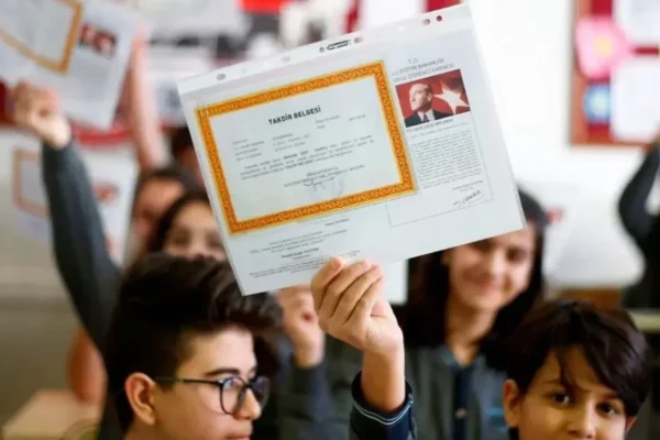 18 milyon öğrenci için yaz tatili başlıyor: Karneler 26 Haziran’da dağıtılacak
