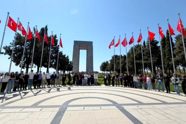 Çanakkale Tarihi Alan Başkanlığı’ndan proje: Eceabat’ın gençleri ecdadıyla buluşuyor