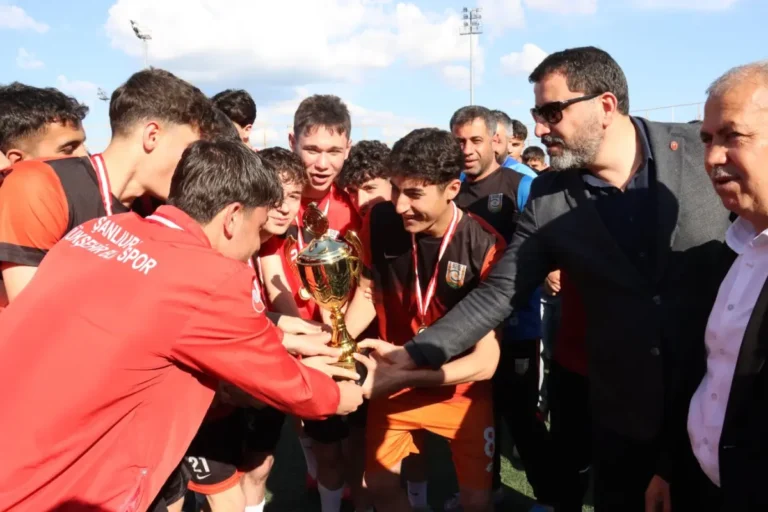 Şanlıurfa Büyükşehir Belediyespor’dan 3 kategoride şampiyonluk