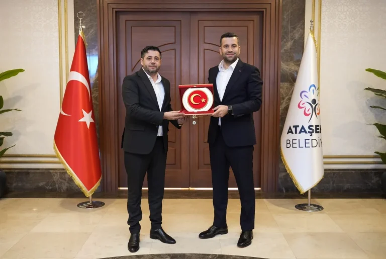 Ataşehir’de yerel basının sorunları görüşüldü