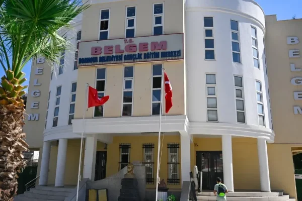 Bornova’da eğitim yatırımlarına bir yenisi daha eklendi