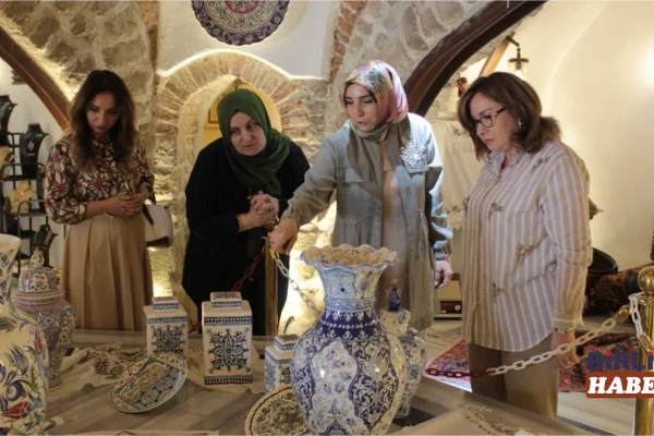 Aksaray’da “Anadolu Motifleri ile Türkiye Yüzyılı” sergisi ziyaret edildi