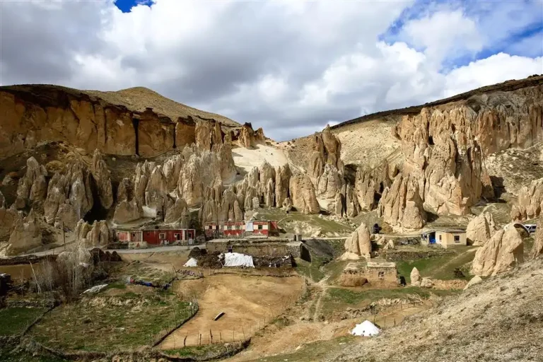 Van’ın saklı Kapadokyası: Vanadokya