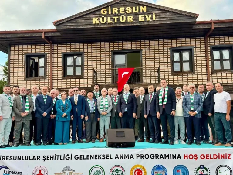 Giresun Uşakları Ankara ve Afyonkarahisar’daki şehitliklerinde anıldı