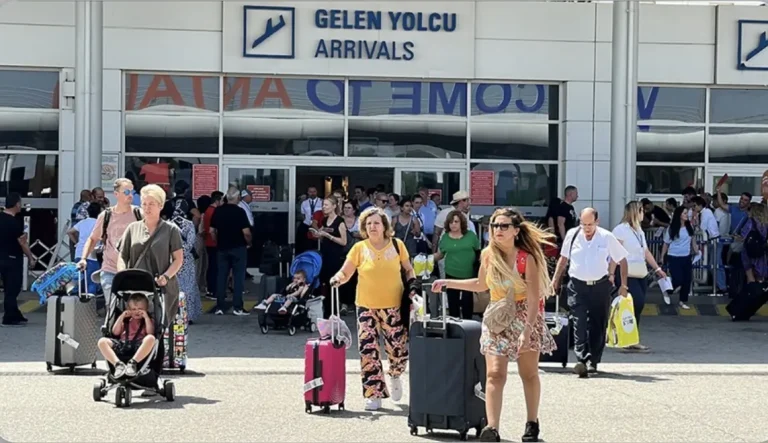Antalya’da turistler yön değiştirdi