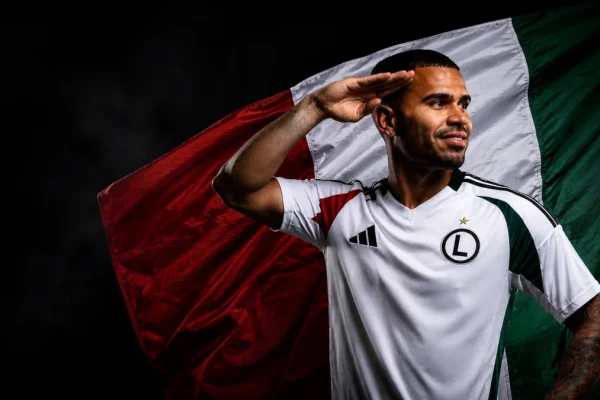 Legia Varşova, Elitim ile yollarını ayırıyor