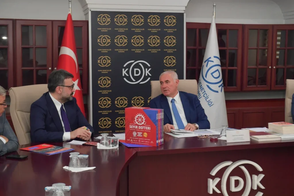 AKK Başkanı Yılmaz Kamu Denetçiliği Kurumu Başdenetçisi Mehmet Akarca’yı ziyaret etti