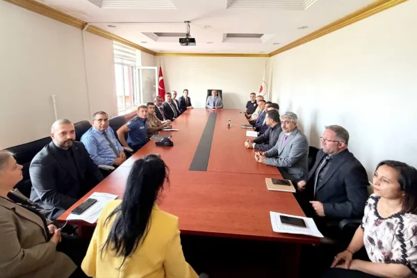 Vali Ziya Polat’tan Digor’a Ziyaret: İlçedeki Çalışmalar Masaya Yatırıldı