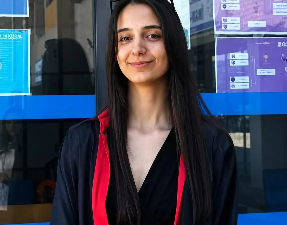 Artvin Kemalpaşa’nın LGS gururu: İlçe birincisi “Semanur Işık”