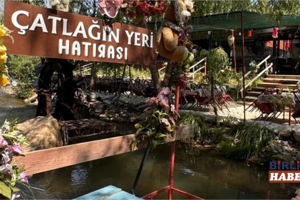 Dere kenarında kahvaltı keyfi Çatlağın Yeri’nde