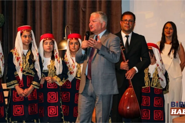 “Sözün Kalbe Dokunduğu Gece” Programı Büyük Beğeni Topladı