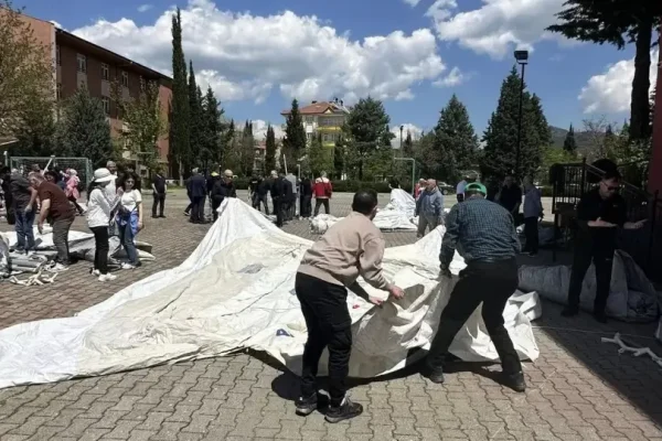 Bucak’ta 183 Gönüllüye AFAD’dan çadır kurma eğitimi