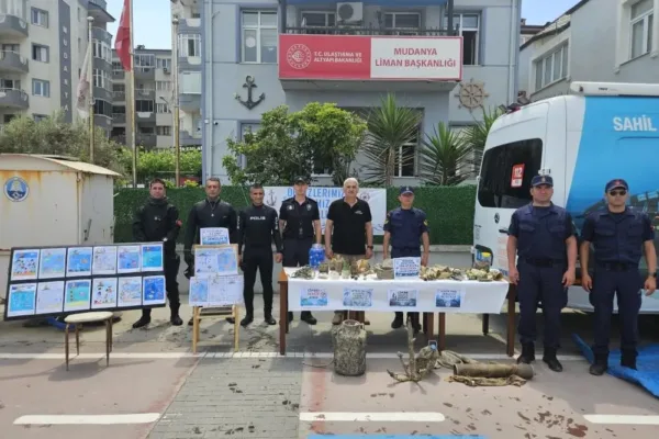 Mudanya’da deniz dibinden çıkanlar ‘Bu kadarı da olmaz’ dedirtti