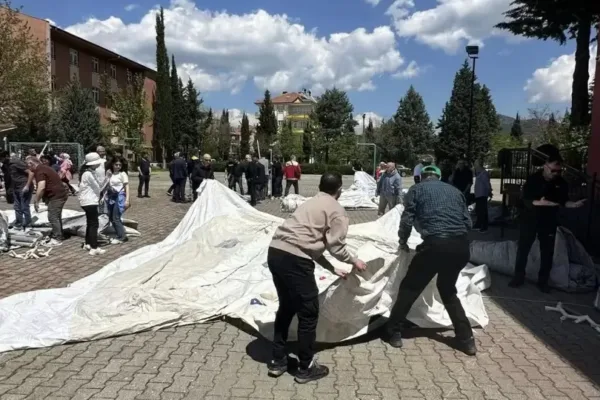 Bucak’ta 183 Gönüllüye AFAD’dan çadır kurma eğitimi