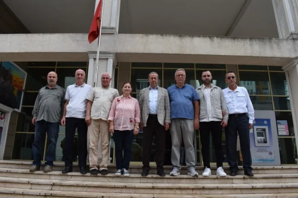 Pazar’da CHP’den istifa eden isimler Yeni Partiye katıldı