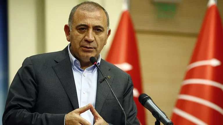 CHP İstanbul İl Kongresi davasında yeni tarih belli oldu