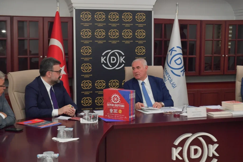 AKK Başkanı Yılmaz Kamu Denetçiliği Kurumu Başdenetçisi Mehmet Akarca’yı ziyaret etti