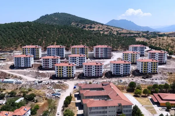 Bakan Kurum: Yalnız bırakmadık, bırakmayız