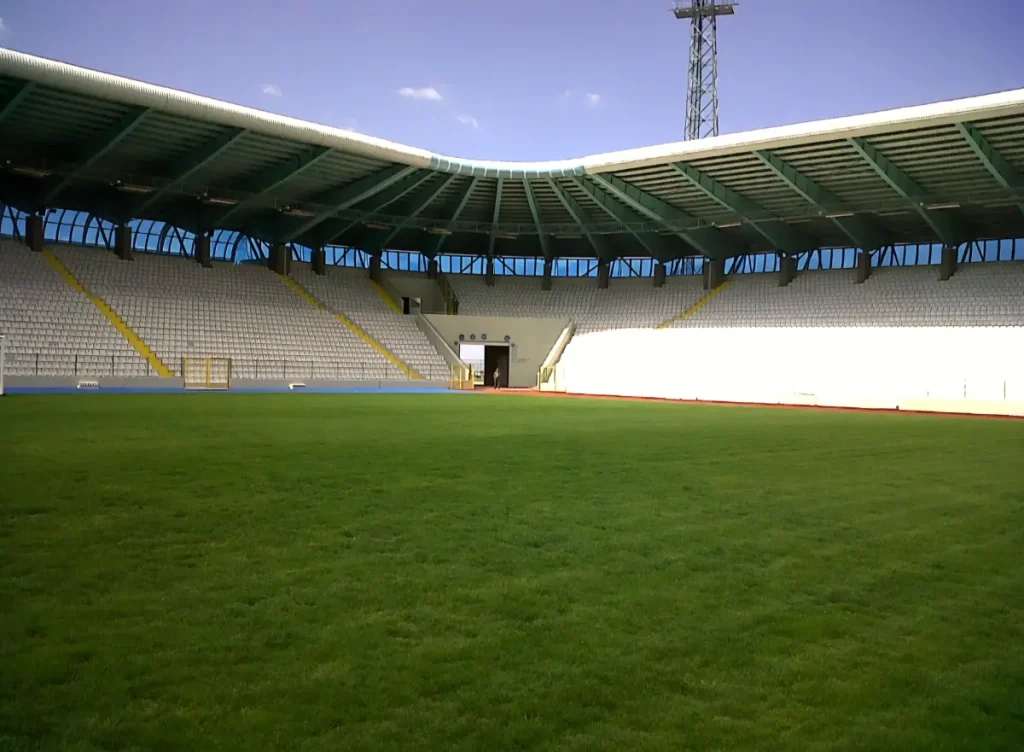 Kazım Karabekir Stadyumu’nun dört tribünü için tam kapasite kararı