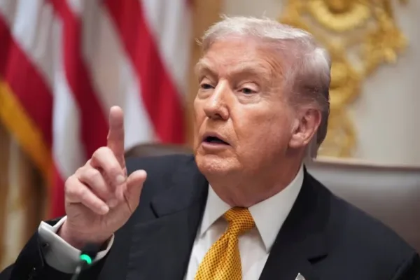 Donald Trump’tan AB araçlarına tarife artışı
