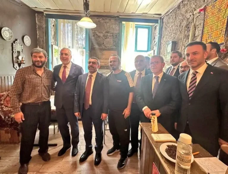 Bakan Vedat Işıkhan’dan “Çırak” filmi setine ziyaret