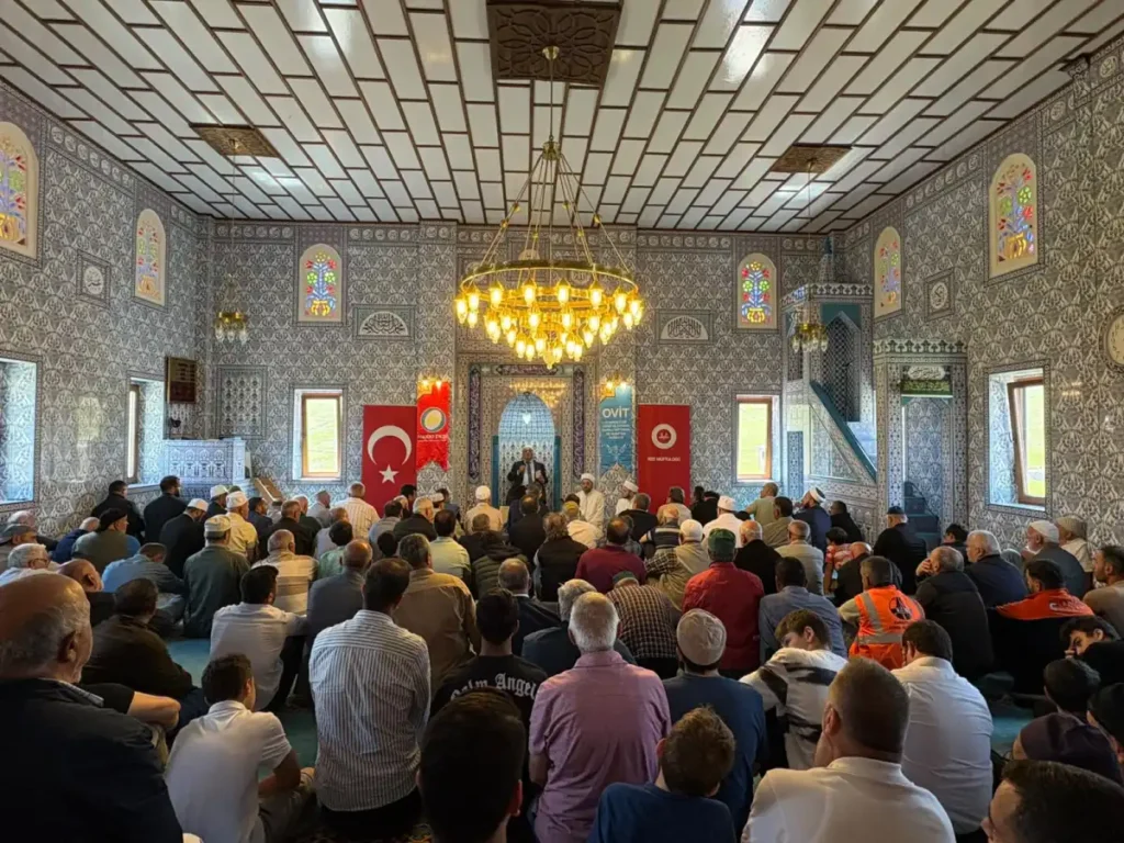Ovit Hacı Hakkı Ekşi Camii’nde Kur’an ziyafeti yaşandı