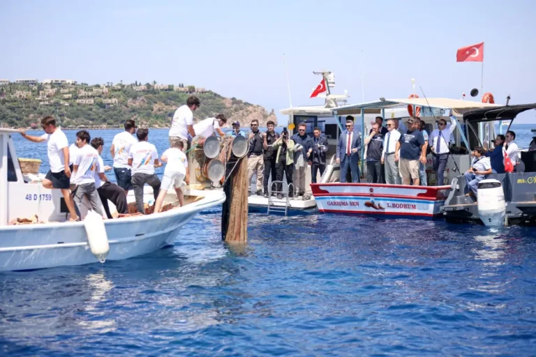 Mavi Vatan nefes aldı: 2 bin metrekare hayalet ağ temizlendi