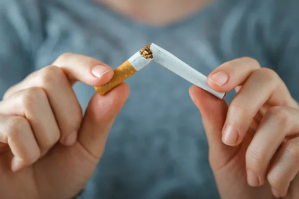 2026’nın ilk 4 ayında 75 bin kişi sigara bırakma desteği aldı