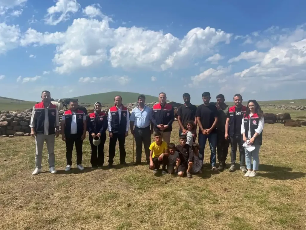 Kars Tarım ve Orman İl Müdürü Enver Aydın’dan Digor yaylalarında sağlık taraması