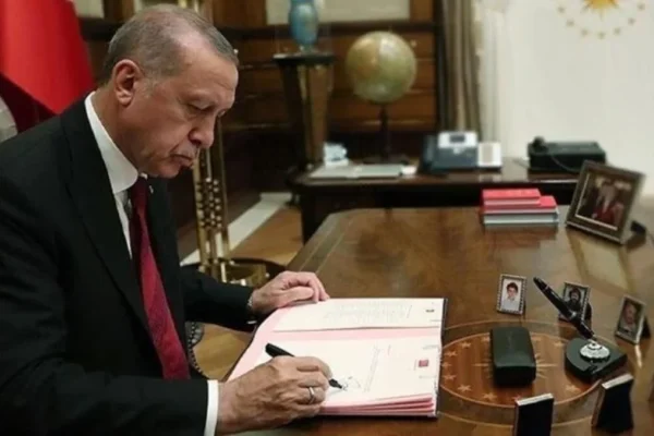 Van’da 7 ilçenin kaymakamı değişti