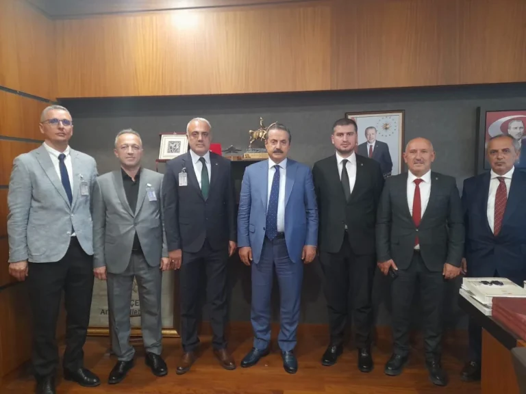 AK Parti Artvin İl Başkanlığından Milletvekili Çelik’e ziyaret