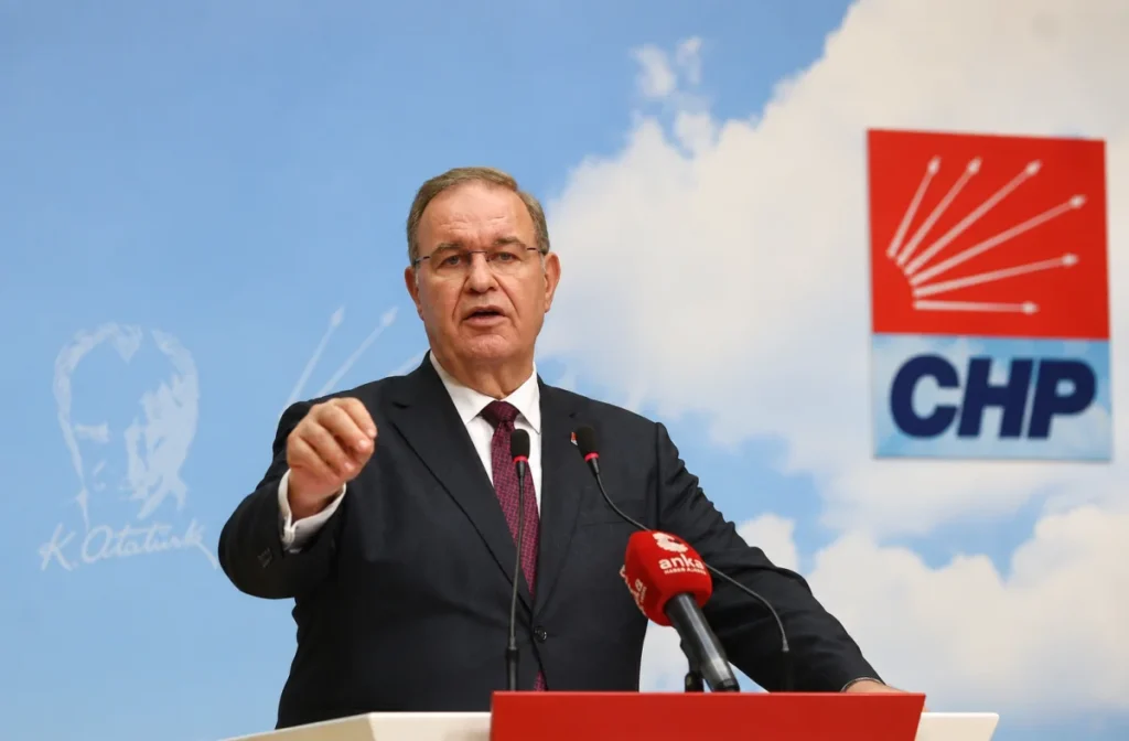 CHP TBMM Grubu’nda yeni yönetim belirlendi: Faik Öztrak Grup Başkanı oldu