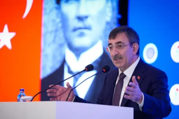 Cumhurbaşkanı Yardımcısı Yılmaz: ”Çalışanları daima merkeze aldık”
