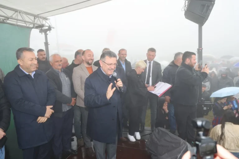 Kavalık Yaylası’nda birlik mesajı: Karadağ yolu tamamlanıyor